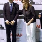 Susana Díaz se declaró heredera de la lucha de Zapatero por la igualdad durante su toma de posesión. Pero también ha tenido alguna crítica contra el expresidente, a quien afeó su comportamiento respecto al Estatuto de Cataluña.