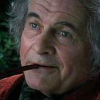 El actor, conocido por su papel de Bilbo Bols&oacute;n en El se&ntilde;or de los anillos﻿ y por la pel&iacute;cula Carros de fuego, falleci&oacute; el 19 de junio a los 88 a&ntilde;os a consecuencia del p&aacute;rkinson que sufr...