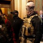 Manifestantes pro Trump irrumpen en el Capitolio.