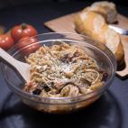 ▶️ Ingredientes (para 3-4 personas): una berenjena, 3 tomates, una cebolla, espaguetis, or&eacute;gano ▶️ Encuentra aqu&iacute; la receta completa.