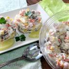 ▶️ Ingredientes: arroz largo, jam&oacute;n cocido, pi&ntilde;a, zanahoria, uvas pasa, ma&iacute;z dulce y mahonesa.▶️ Encuentra aqu&iacute; la receta completa.