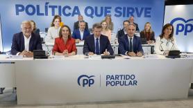 Enfado en la cúpula del PP con Feijóo por ocultarles el congreso nacional: "A nadie le gusta leer que te quieren quitar"