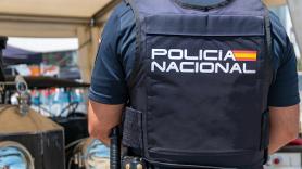 Un policía abre la caja fuerte de la policía: "Te voy a contar lo que gana un Policía Nacional recién jurado"