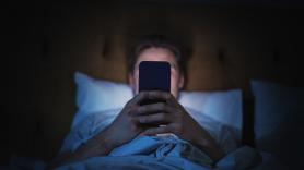 España, Francia y Grecia proponen una edad mínima en la UE para acceder a redes sociales