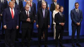 Sánchez y Trump ocupan asientos cercanos en la OTAN pero no se saludan