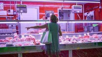 La CNMC advierte de que está prohibido fijar topes a los precios y el pequeño comercio se subleva