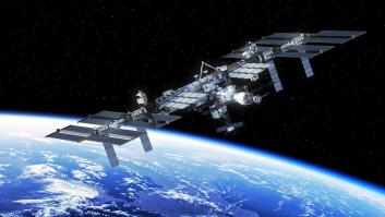 Tres astronautas están atrapados en el espacio y no podrán volver a la Tierra en seis meses