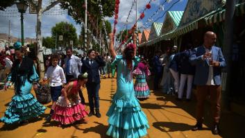 Un asturiano acude a la Feria de Abril, pide una jarra de rebujito y los sevillanos no pueden creer su forma de servir: "Eso no se hace en esta ciudad"