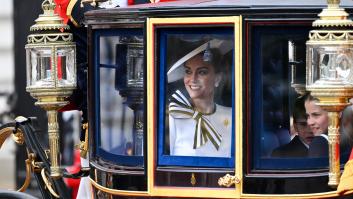 Kate Middleton reaparece con un 'look' de su diseñadora de confianza y haciendo este guiño