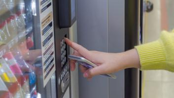 Un especialista explica cuánto se puede ganar con una máquina de vending al mes