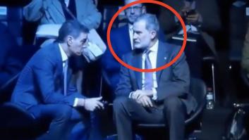 Las cámaras captan lo que hace Felipe VI tras un comentario de Pedro Sánchez