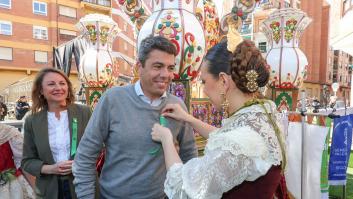 Mazón interrumpe su visita a las fiestas de Castellón tras varias protestas en su contra
