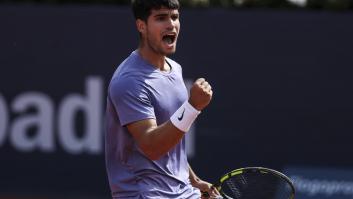 Alcaraz se impone a De Miñaur y avanza a semifinales del Godó