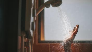 Una joven con alergia al agua relata su calvario para ducharse: "Es una verdadera lucha diaria"
