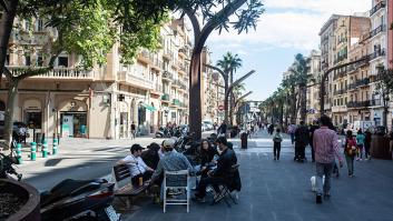 España se echó a las terrazas a tomar "cervezas algo calientes" durante el apagón: de bares que dejaron a fiar a helados gratis