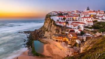 En Portugal ensalzan el pueblo con playa y piscina natural que muchos españoles 'olvidan' visitar
