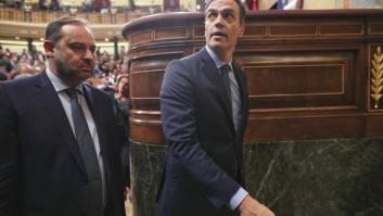 ¿Es ilegal publicar mensajes privados como los de Sánchez y Ábalos? Posibles delitos y castigos