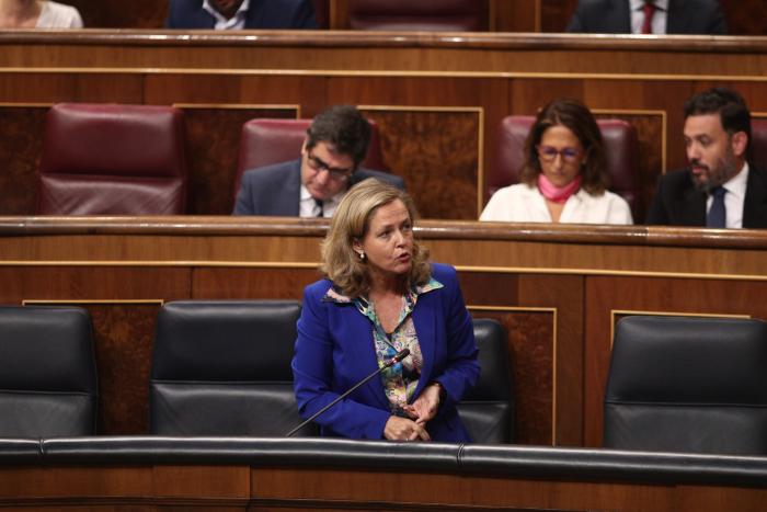 Preguntan a Isabel Rodríguez por la visita de Yolanda Díaz al Papa y ojo a la reacción de Calviño