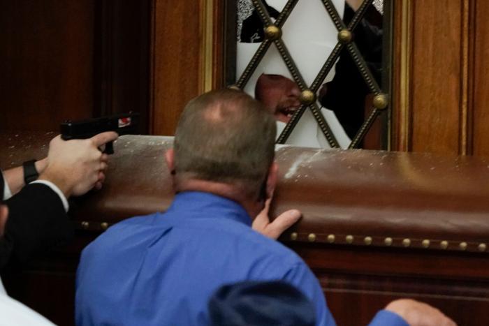 Un año del asalto al Capitolio de EEUU: ni responsabilidades asumidas ni unidad nacional
