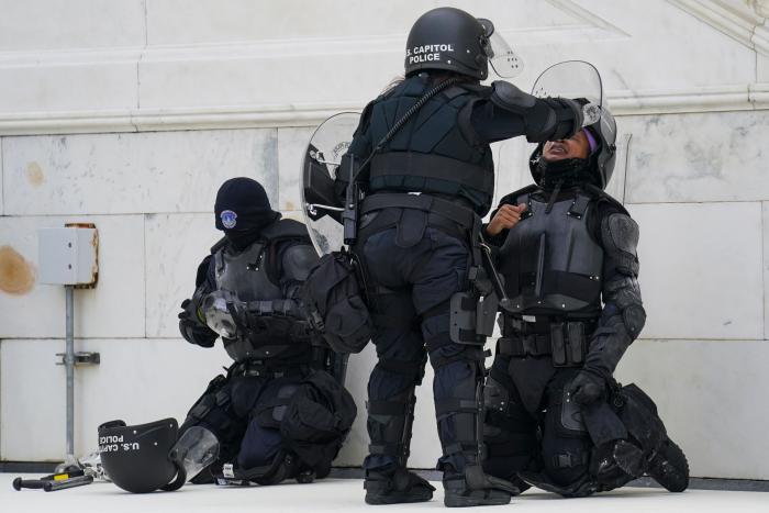 Un año del asalto al Capitolio de EEUU: ni responsabilidades asumidas ni unidad nacional