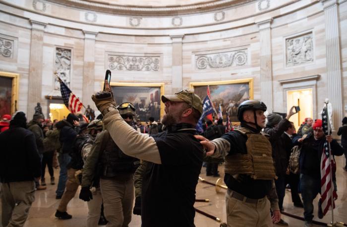 Un año del asalto al Capitolio de EEUU: ni responsabilidades asumidas ni unidad nacional