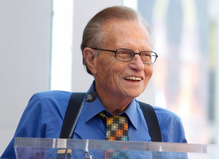 Muere a los 73 años el dibujante Carlos Romeu, fundador de 'El Jueves' y 'padre' de Miguelito
