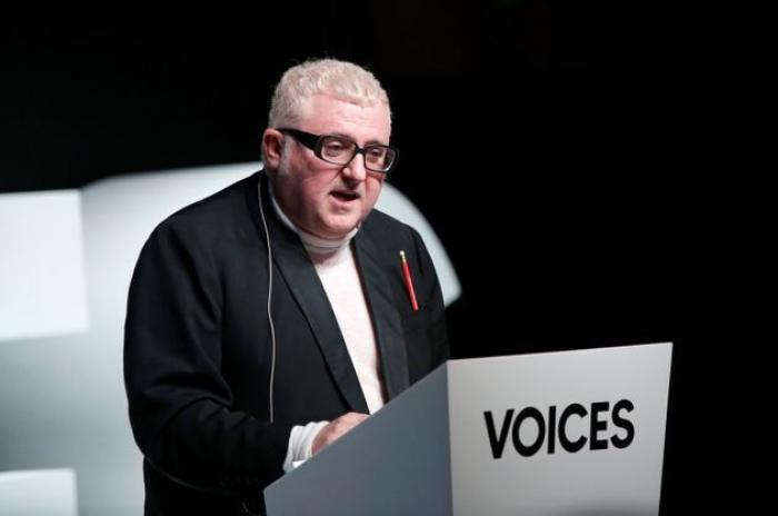Muere a los 73 años el dibujante Carlos Romeu, fundador de 'El Jueves' y 'padre' de Miguelito