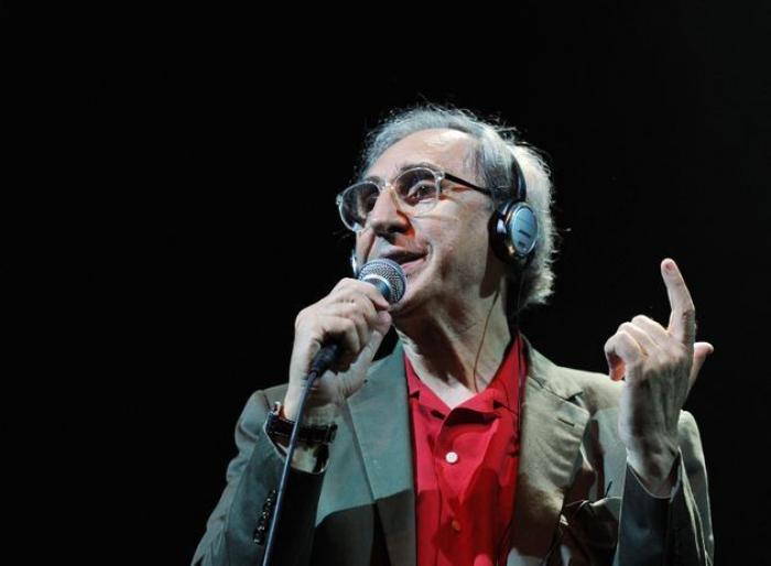 Muere a los 73 años el dibujante Carlos Romeu, fundador de 'El Jueves' y 'padre' de Miguelito