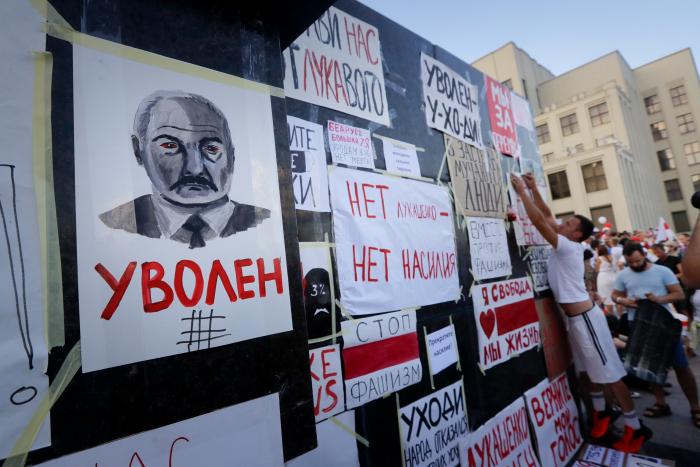 Bielorrusia, donde las mujeres se ponen en pie