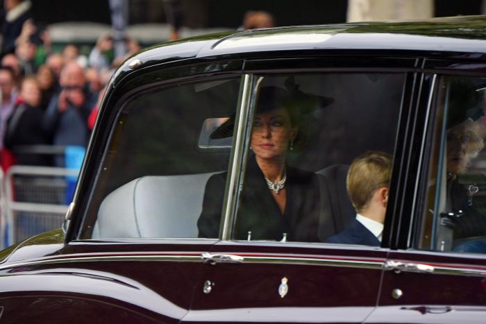 Qué hacía la actriz Sandra Oh, de 'Anatomía de Grey', en el funeral de la reina Isabel II