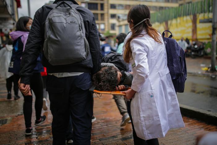 El grito desesperado de Colombia pidiendo ayuda al mundo: "¡Nos están matando!"