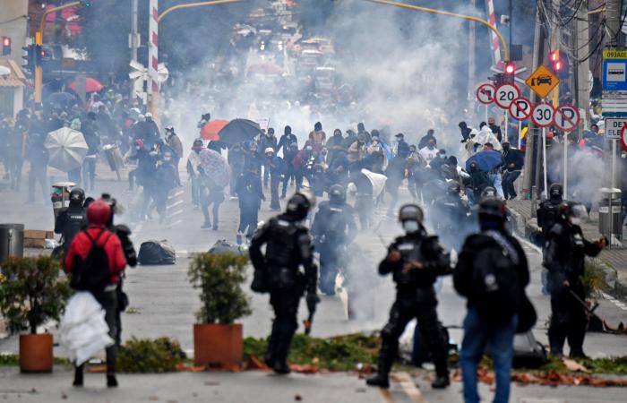 El grito desesperado de Colombia pidiendo ayuda al mundo: "¡Nos están matando!"
