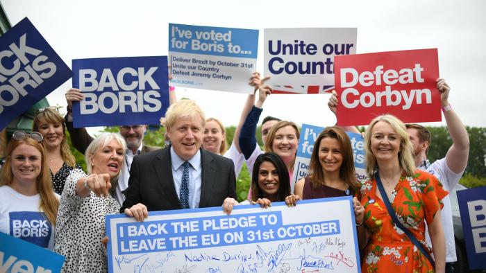 6 semanas después de elegir a Liz Truss, la mayoría de los afiliados 'tories' quieren echarla