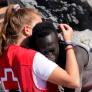 Muere en Málaga Abdou Ngom, el migrante senegalés cuyo abrazo a una voluntaria de Cruz Roja se hizo viral