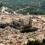 El único papa enterrado en España descansa en esta catedral de Andalucía por petición de un obispo