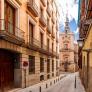 Ni viviendas pequeñas ni en barrios humildes: los okupas cambian el foco y miran a estas casas para asentarse